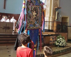 Dicembre - Chiesa di Santa Teresa e Santa Teresina - BH/MG